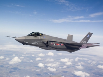 AIR_F-35A_AA-1_Test_Flight_lg • <a style="font-size:0.8em;" href="http://www.flickr.com/photos/139546847@N02/30283279786/" target="_blank">View on Flickr</a>