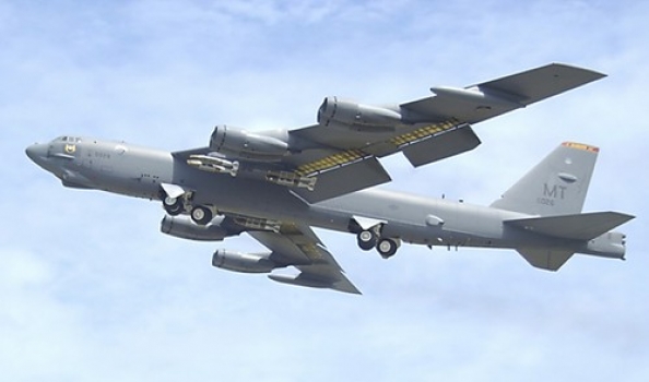 b-52_centcom080503 • <a style="font-size:0.8em;" href="http://www.flickr.com/photos/139546847@N02/30202180852/" target="_blank">View on Flickr</a>