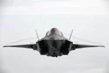 Defense Spending Bill Adds Funding for 11 F-35s • <a style="font-size:0.8em;" href="http://www.flickr.com/photos/139546847@N02/24568585943/" target="_blank">View on Flickr</a>