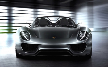 Porsche 918 Concept • <a style="font-size:0.8em;" href="http://www.flickr.com/photos/139546847@N02/25294079795/" target="_blank">View on Flickr</a>