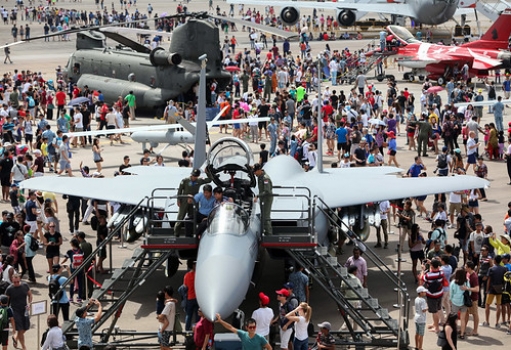 Singapore Airshow 2016 spectacular show crowds-aerobdnews • <a style="font-size:0.8em;" href="http://www.flickr.com/photos/139546847@N02/25077154242/" target="_blank">View on Flickr</a>